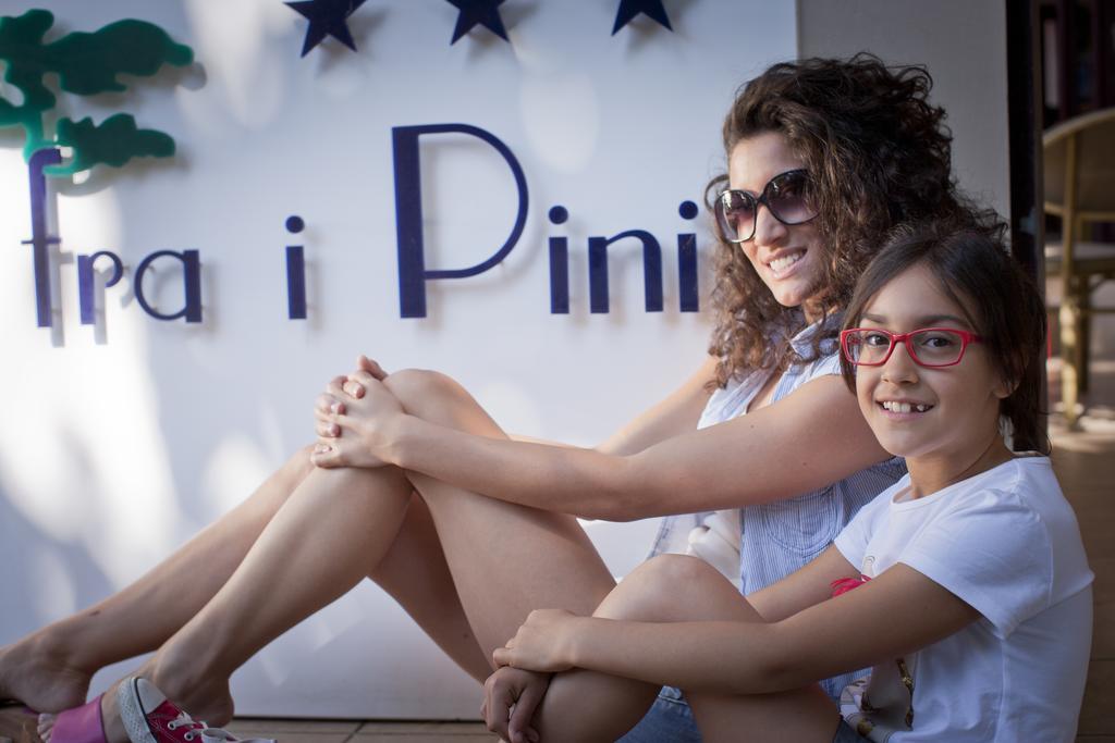 Hotel Fra I Pini Rimini Exterior photo